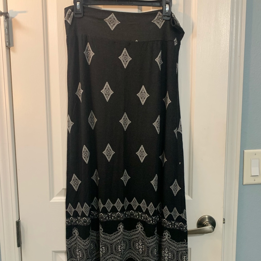 Black and white Maxi Skirt